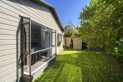 Photo of property in 27a Vernon Avenue, Takaro, Palmerston North, 4412