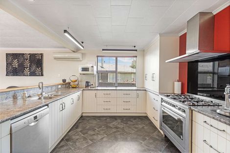 Photo of property in 134 Stanford Street North, Ashhurst, 4810