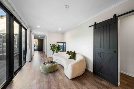 Photo of property in 29 Rosslands Avenue, Karaka, Papakura, 2124