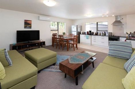 Photo of property in 9 Darren Crescent, Half Moon Bay, Auckland, 2012