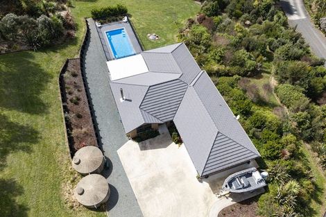 Photo of property in 347 Taraunui Road, Parua Bay, Onerahi, 0192