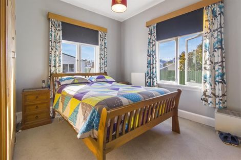 Photo of property in 28 Harris Street, Waimate, 7924