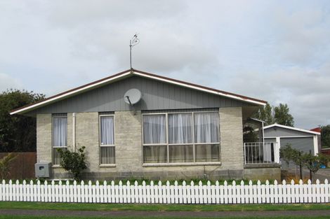 Photo of property in 9 Kapui Place, Waitara, 4320