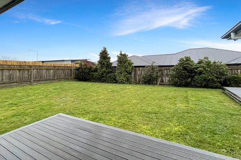 Photo of property in 7 Monaco Grove, Fitzherbert, Palmerston North, 4410