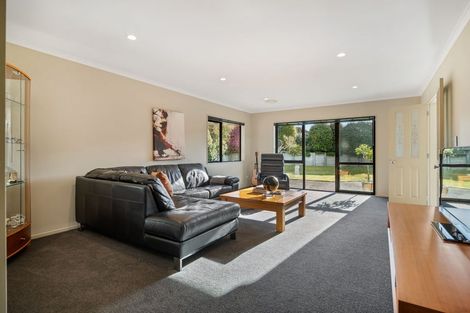 Photo of property in 36 Sunny Crescent, Huapai, Kumeu, 0810