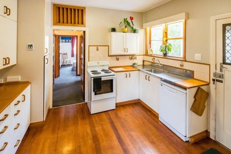 Photo of property in 2 Elphinstone Avenue, Strathmore Park, Wellington, 6022