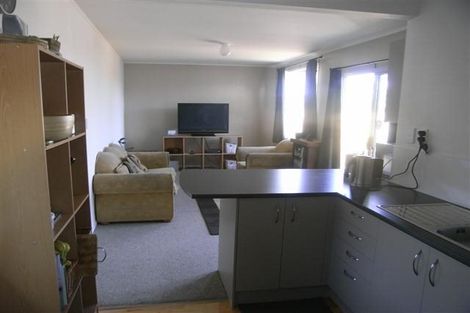 Photo of property in 42 Cobham Crescent, Kelston, Auckland, 0602