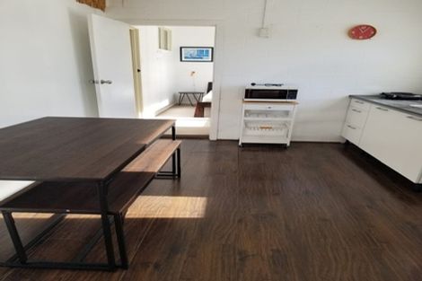 Photo of property in 1/40 Aberdeen Road, Campbells Bay, Auckland, 0620