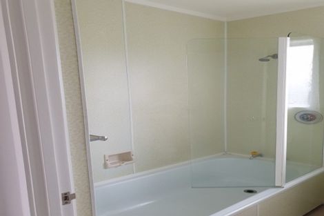 Photo of property in 1/46d Salisbury Road, Birkdale, Auckland, 0626