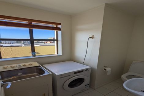 Photo of property in Maddison Apartments, 3/6e Queen Street, Palmerston North, 4410