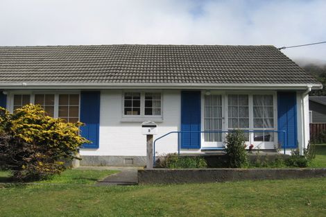 Photo of property in 3 Thurleigh Grove, Karori, Wellington, 6012