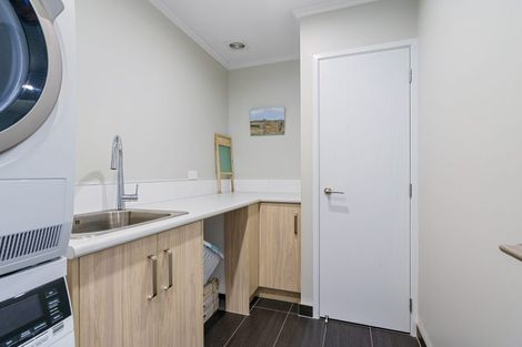 Photo of property in 33 Rose Leigh Drive, Cambridge, 3434