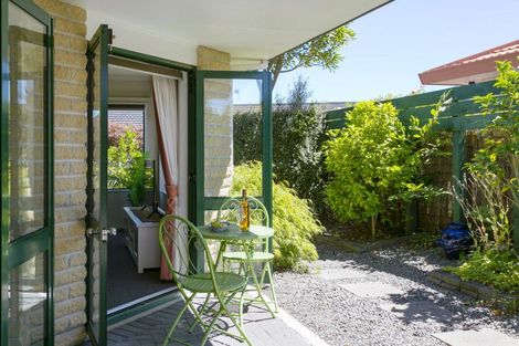 Photo of property in 30 Fairview Terrace, Waipahihi, Taupo, 3330