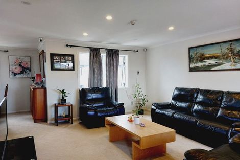 Photo of property in 3 Laquinta Place, Flat Bush, Auckland, 2019