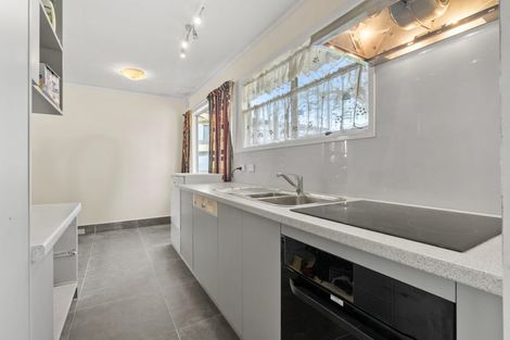 Photo of property in 1/23 Frobisher Way, Clendon Park, Auckland, 2103