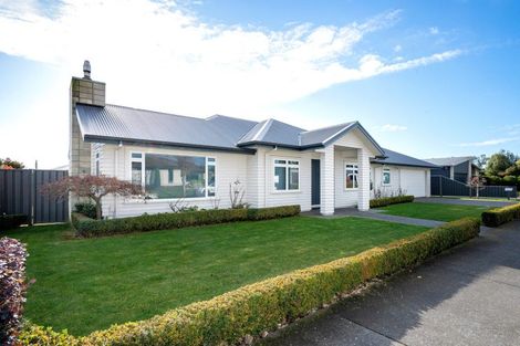 Photo of property in 8 Te Heipora Place, Havelock North, 4130