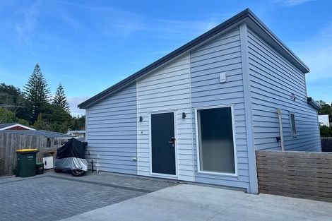 Photo of property in 28a Halberg Street, Glenfield, Auckland, 0629