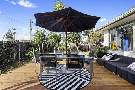 Photo of property in 642 Te Atatu Road, Te Atatu Peninsula, Auckland, 0610