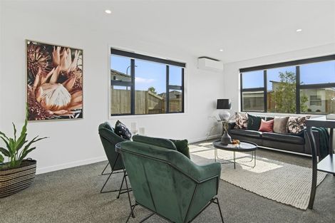 Photo of property in 28 Te Kio Crescent, Papamoa Beach, Papamoa, 3118