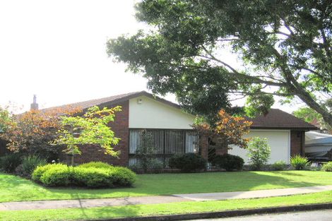 Photo of property in 17 Raddock Place, Farm Cove, Auckland, 2012