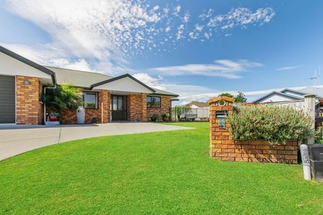 Photo of property in 11 Christy Brown Place, Leamington, Cambridge, 3432