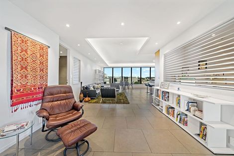 Photo of property in 9c/2 Saint Martins Lane, Grafton, Auckland, 1010