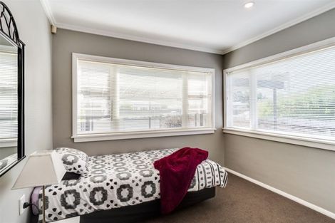 Photo of property in 37 Avondale Road, Taradale, Napier, 4112