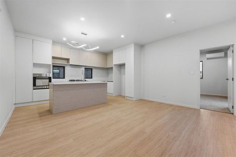 Photo of property in 50 Whakairo Crescent, Gulf Harbour, Whangaparaoa, 0930