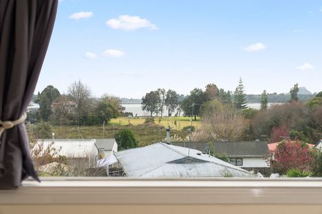 Photo of property in 41 Dingadee Street, Welcome Bay, Tauranga, 3112