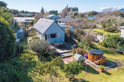 Photo of property in 52 Te Moana Road, Waikanae Beach, Waikanae, 5036