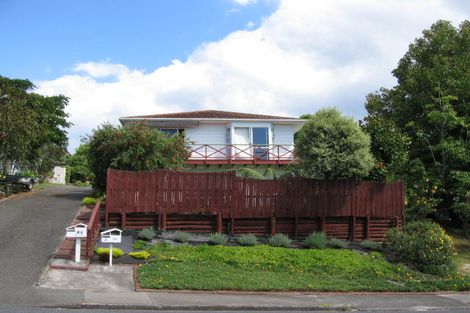 Photo of property in 2/4 Holt Avenue, Torbay, Auckland, 0630