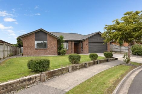 Photo of property in 15 Te Ironui Place, Huntington, Hamilton, 3210