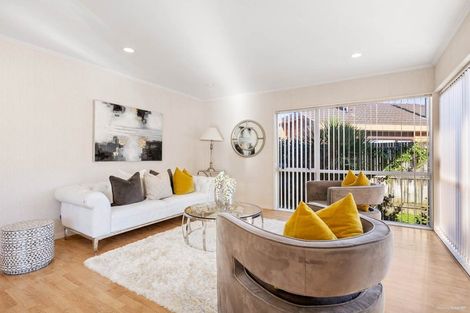 Photo of property in 2/32 Kilimanjaro Drive, Northpark, Auckland, 2013