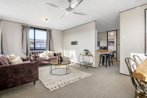 Photo of property in 38 Garland Drive, St Andrews, Hamilton, 3200