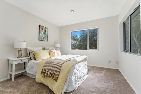 Photo of property in 7 Andy Crescent, Flat Bush, Auckland, 2016