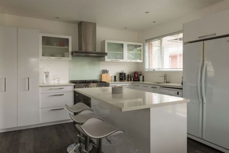 Photo of property in 210 Wairakei Road, Bryndwr, Christchurch, 8053
