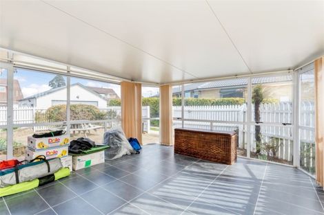 Photo of property in 9 Beeston Place, Redwood, Christchurch, 8051