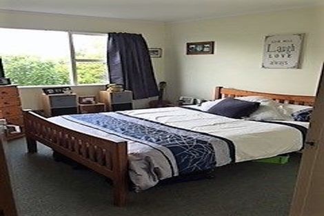 Photo of property in 49 Chartwell Drive, Crofton Downs, Wellington, 6035