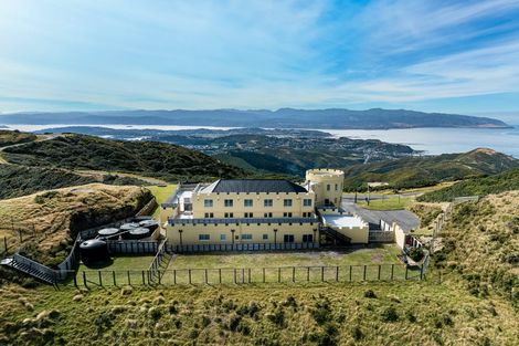 Photo of property in 430 Hawkins Hill Road, Brooklyn, Wellington, 6021