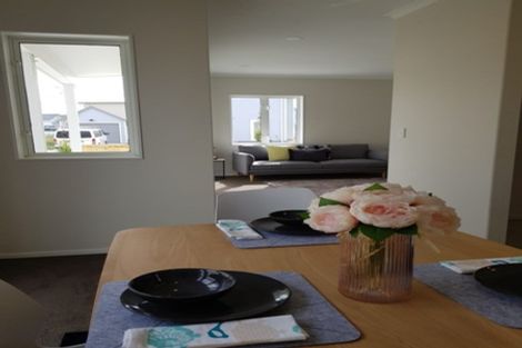 Photo of property in 37 Bellbird Street, Papakura, 2110