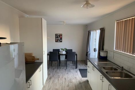 Photo of property in 1/45 Everglade Drive, Goodwood Heights, Auckland, 2105