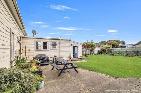 Photo of property in 16 Bignell Street, Gonville, Whanganui, 4501