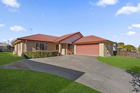 Photo of property in 28 Oaklands Drive, Cambridge, 3434