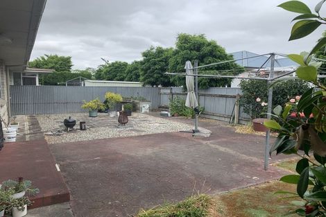 Photo of property in 2/1003 Heretaunga Street East, Parkvale, Hastings, 4122