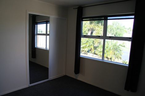 Photo of property in 21 Cardiff Road, Pakuranga, Auckland, 2010