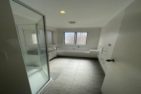 Photo of property in 102 Nautilus Drive, Gulf Harbour, Whangaparaoa, 0930