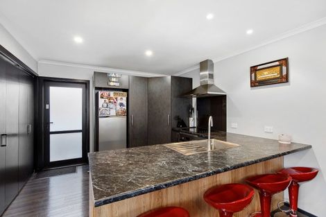 Photo of property in 139b Wainuiomata Road, Wainuiomata, Lower Hutt, 5014