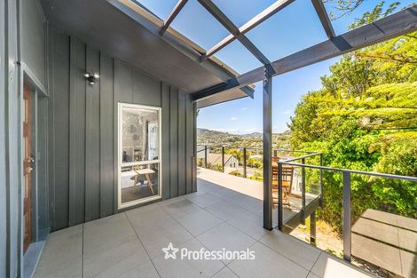 Photo of property in 6 Swadel Way, Karori, Wellington, 6012