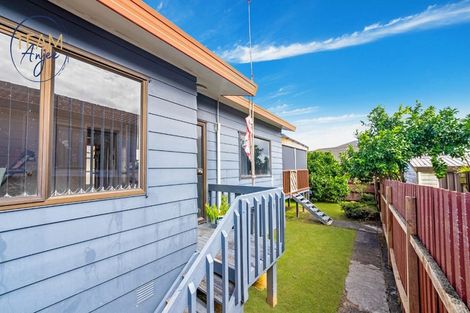 Photo of property in 2/24 Norrie Smith Avenue, Flat Bush, Auckland, 2023