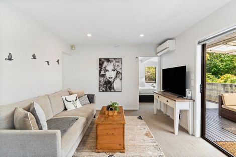 Photo of property in 2/88 Lauderdale Road, Birkdale, Auckland, 0626